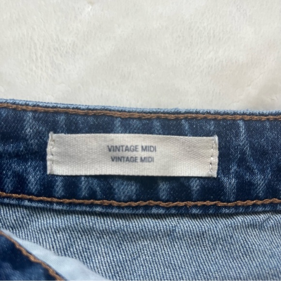 Universal Thread Size 10 Jean Shorts - Picture 7 of 14